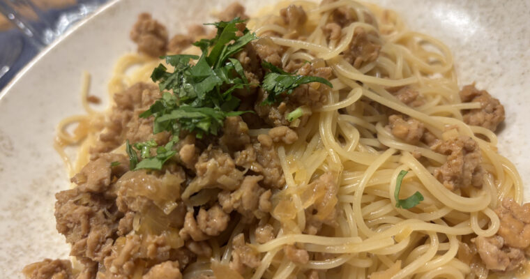 Spaghetti au haché de poulet et citronnelle