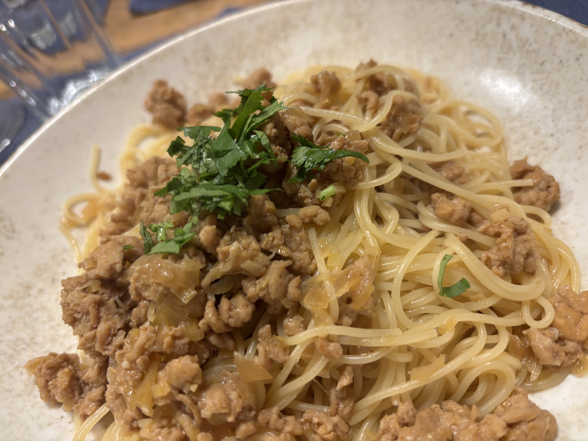 Spaghetti au haché de poulet et citronnelle