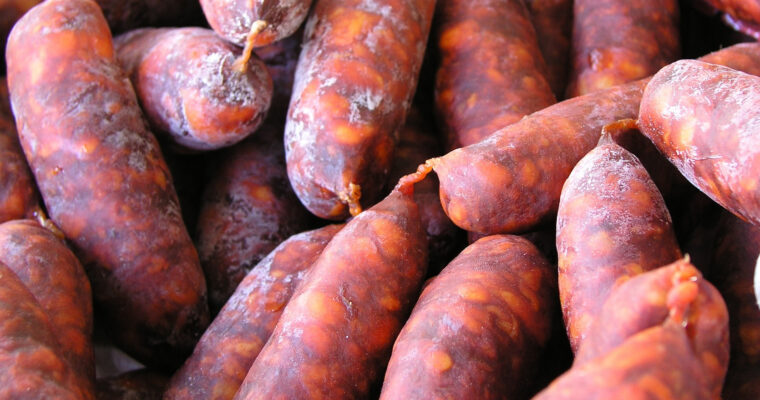 Pavé de cabillaud clouté au chorizo sauce vierge