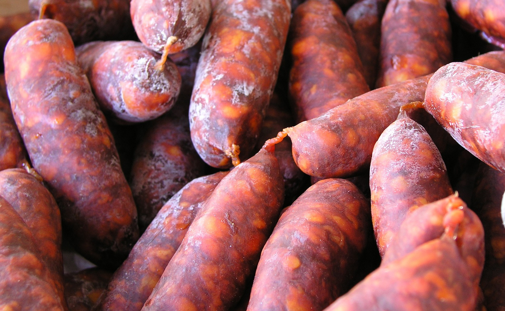 Pavé de cabillaud clouté au chorizo sauce vierge
